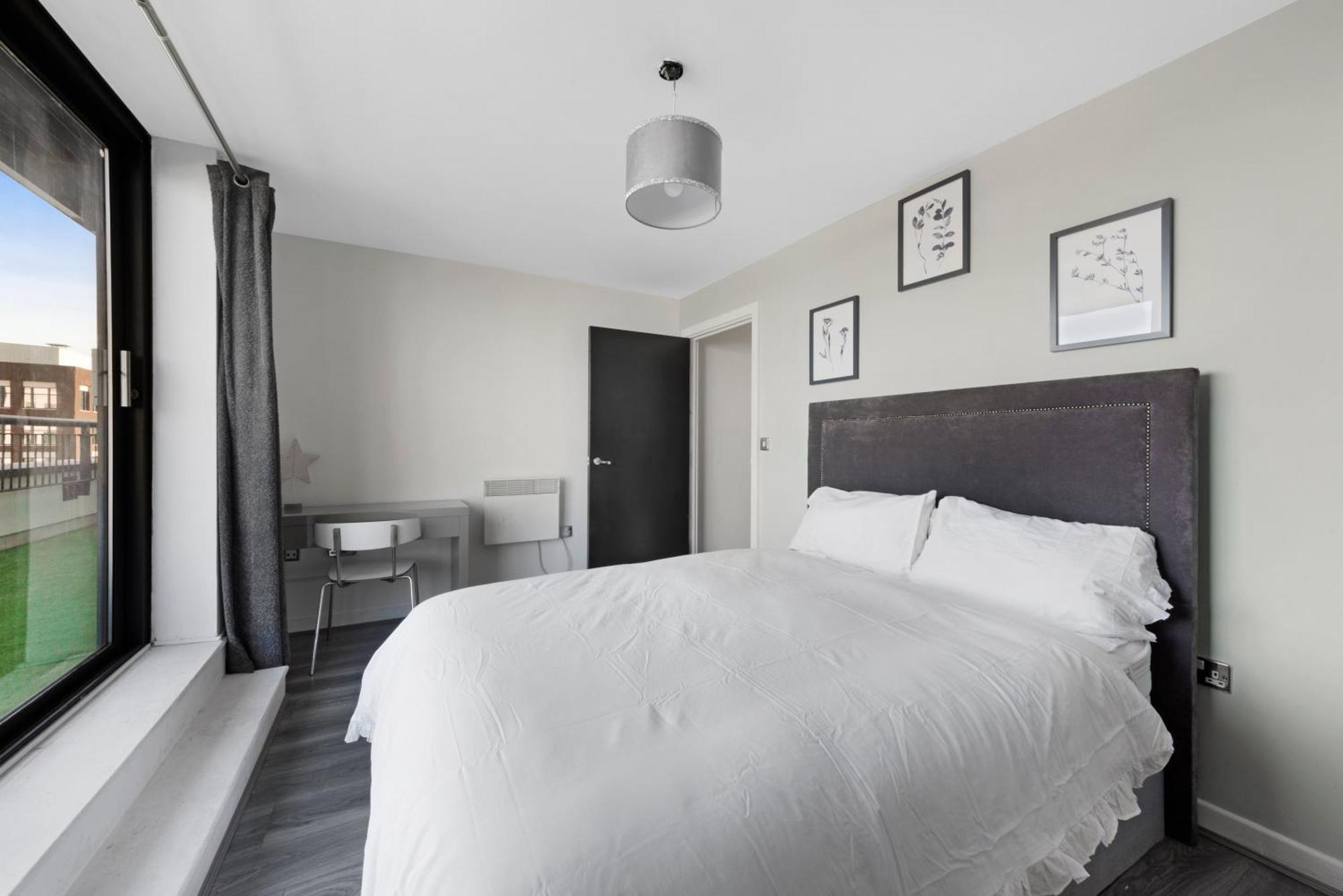 Penthouse W/ Hot Tub Near Stratford, Westfield Apartment London Exterior photo