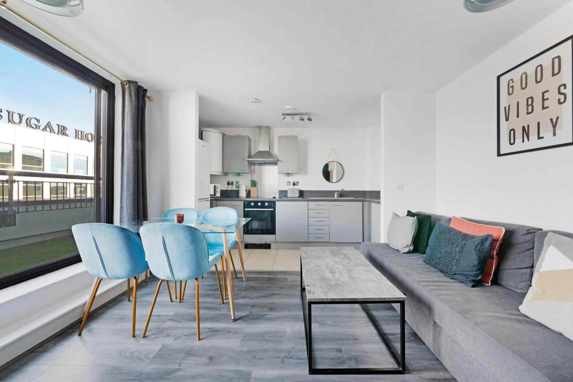 Penthouse W/ Hot Tub Near Stratford, Westfield Apartment London Exterior photo