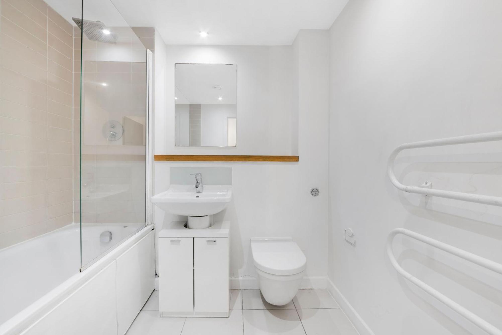 Penthouse W/ Hot Tub Near Stratford, Westfield Apartment London Exterior photo