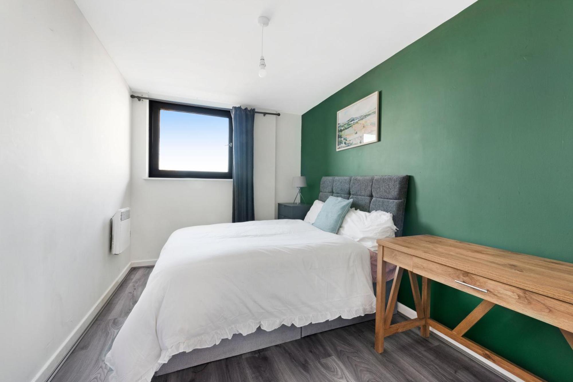 Penthouse W/ Hot Tub Near Stratford, Westfield Apartment London Exterior photo
